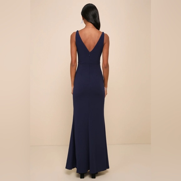 Lulu’s Navy Maxi Dress - Picture 3 of 7